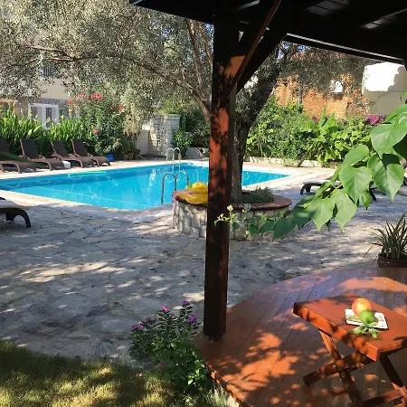 Appart hôtel Nar Suites *